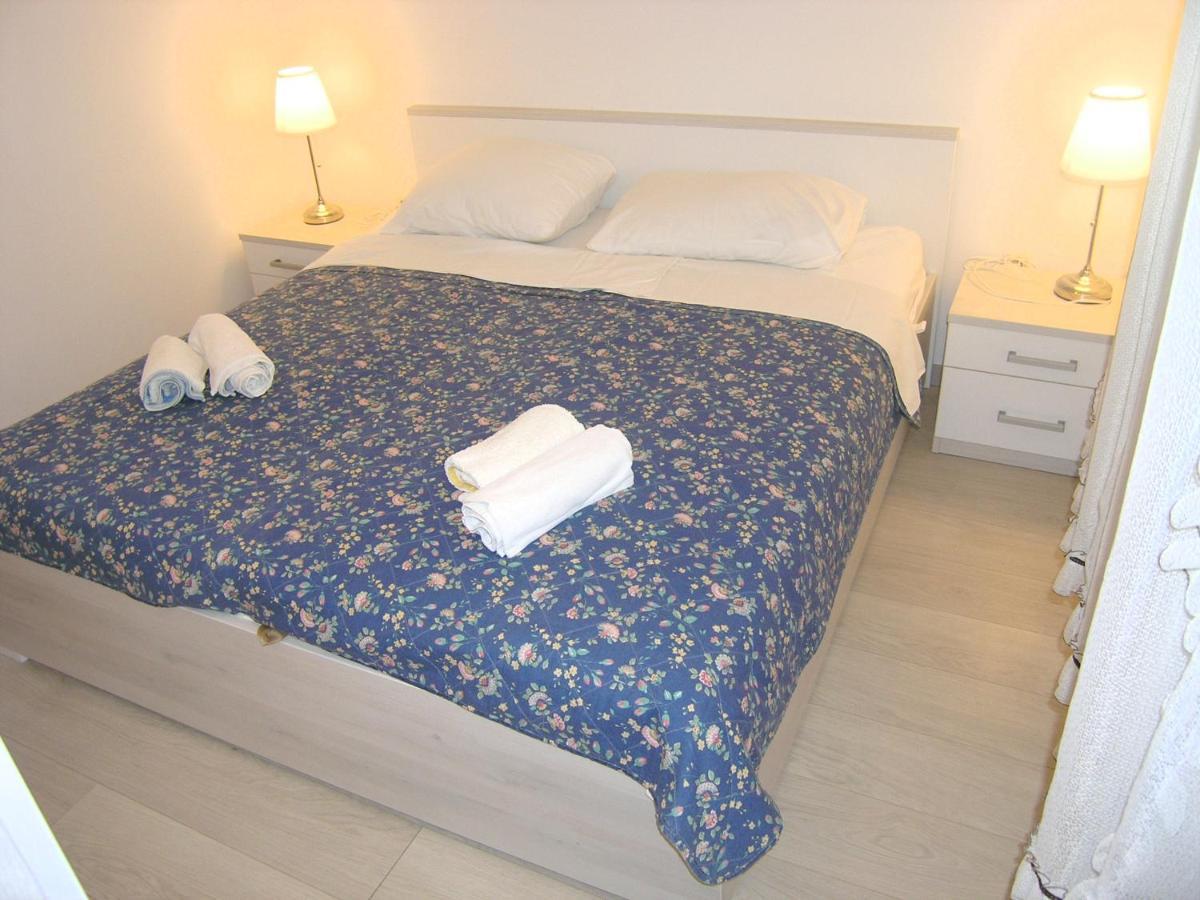 Apartments Sokolovic Đảo Krk Ngoại thất bức ảnh