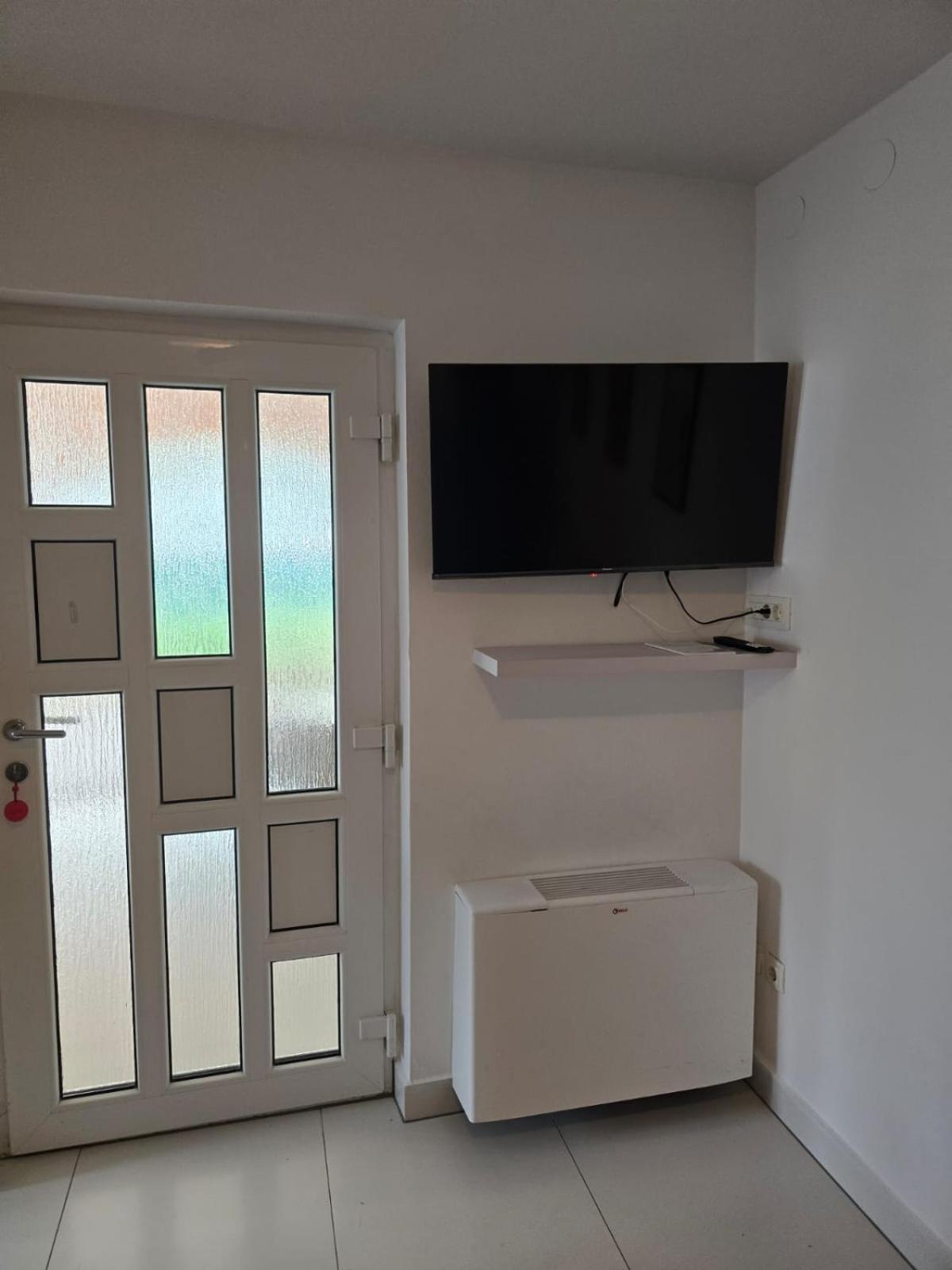 Apartments Sokolovic Đảo Krk Ngoại thất bức ảnh