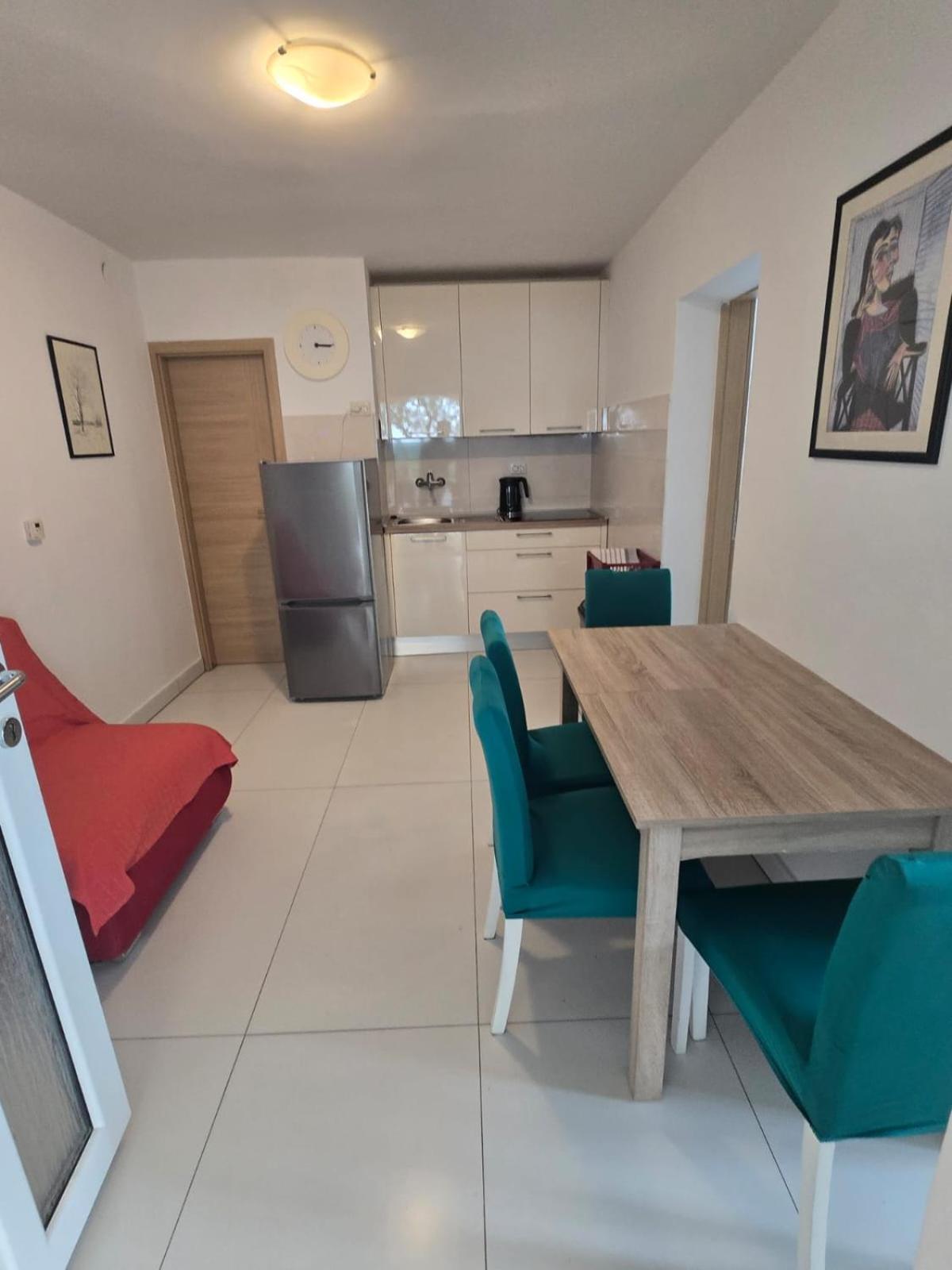 Apartments Sokolovic Đảo Krk Ngoại thất bức ảnh