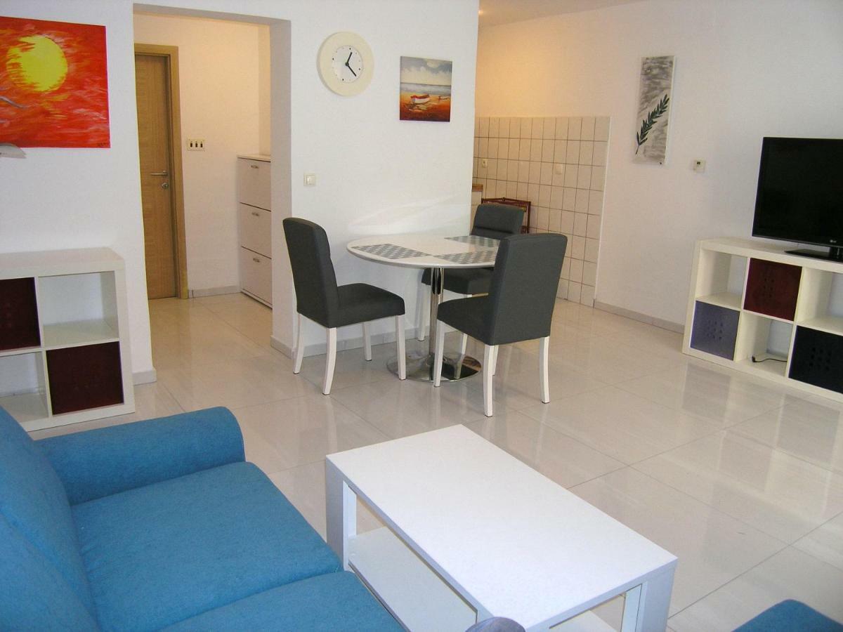 Apartments Sokolovic Đảo Krk Ngoại thất bức ảnh